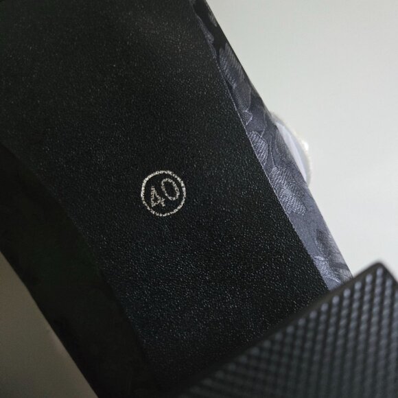 Jaquard Satin Gold Block Heel Cap Toe Pearl Detail Maryjane Shoes Size 40/9.5 - Picture 10 of 10